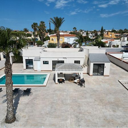 Pink Lagoon Villa Torrevieja Eksteriør bilde